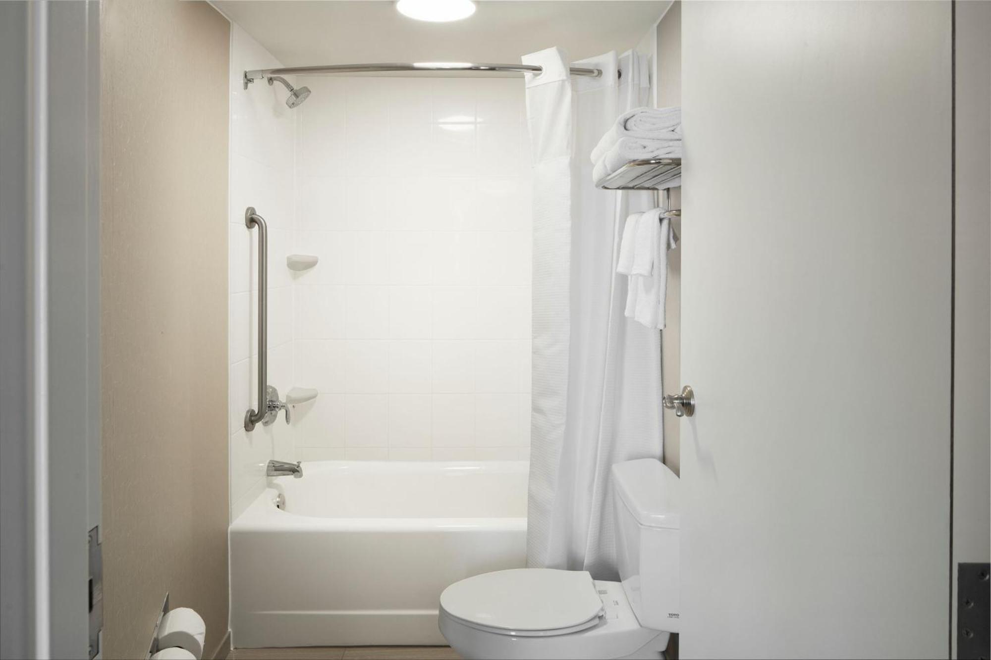 Springhill Suites By Marriott Virginia Beach Oceanfront Екстериор снимка
